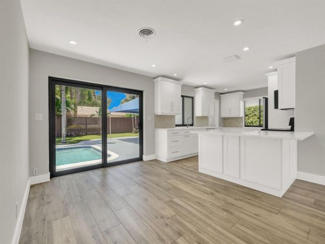  4 BR,  2.00 BTH &nbsp; style home in Fort Lauderdale