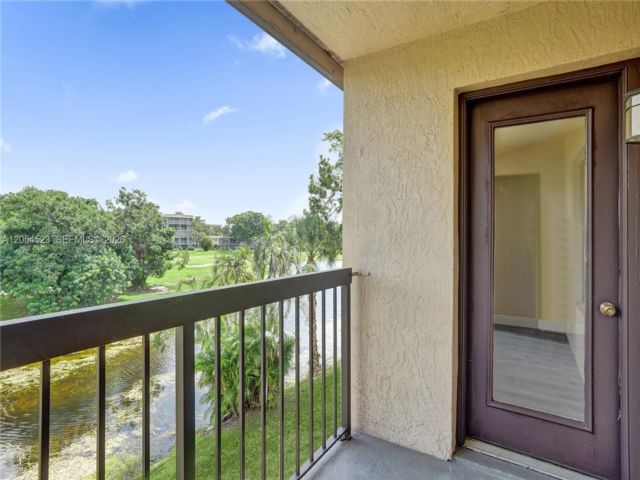  2 BR,  2.00 BTH &nbsp; style home in Pompano Beach