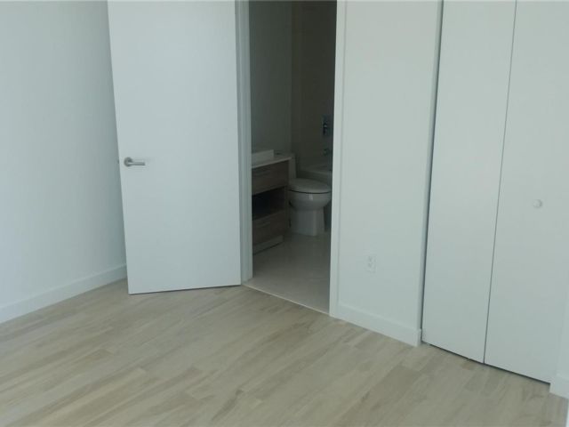 [PHOTO]