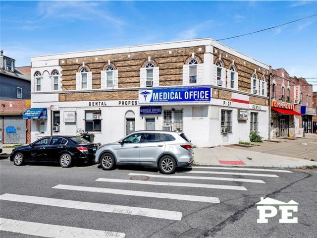 Studio,  0.00 BTH &nbsp;Mixed use style home in Gravesend