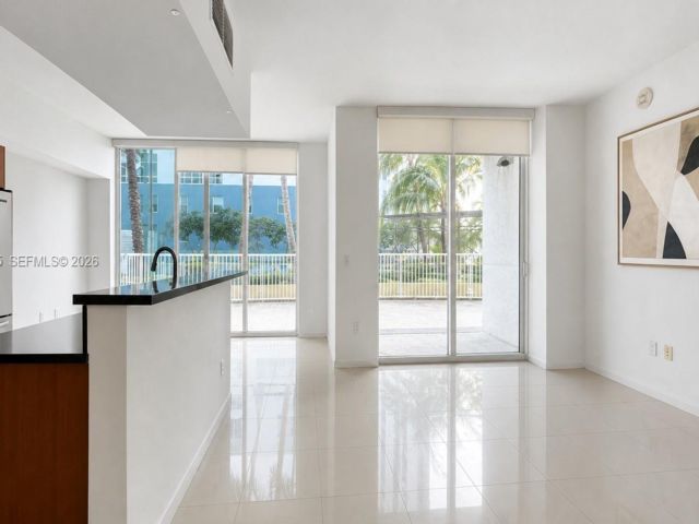  2 BR,  2.00 BTH &nbsp; style home in Miami