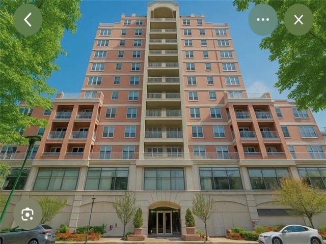  1 BR,  1.00 BTH &nbsp;Condominium style home in Brighton Beach