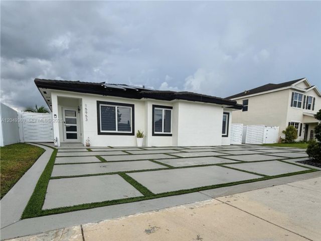  3 BR,  2.00 BTH &nbsp;Other style home in Homestead