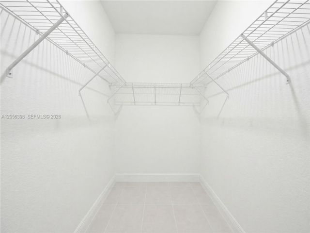 [PHOTO]