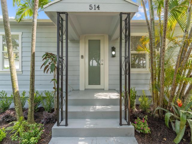  2 BR,  2.00 BTH &nbsp; style home in West Palm Beach