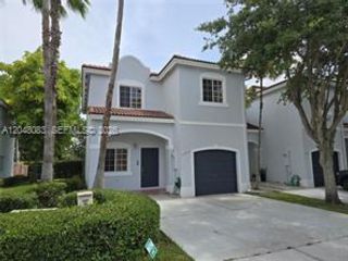  3 BR,  2.50 BTH &nbsp;Townhouse style home in Miami