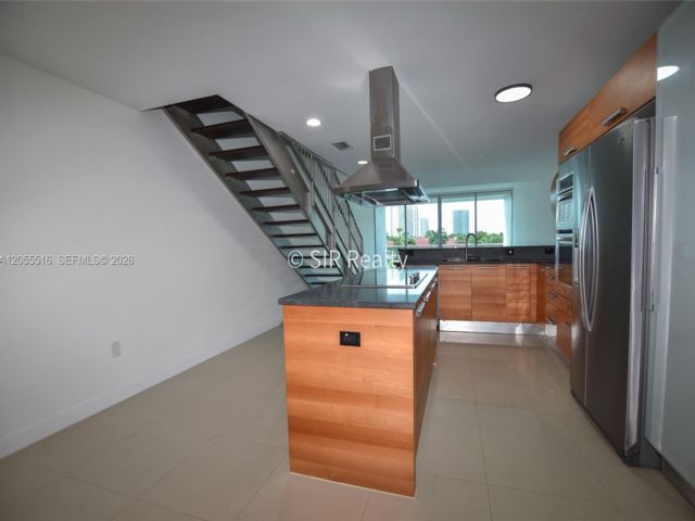  2 BR,  3.00 BTH &nbsp; style home in Aventura