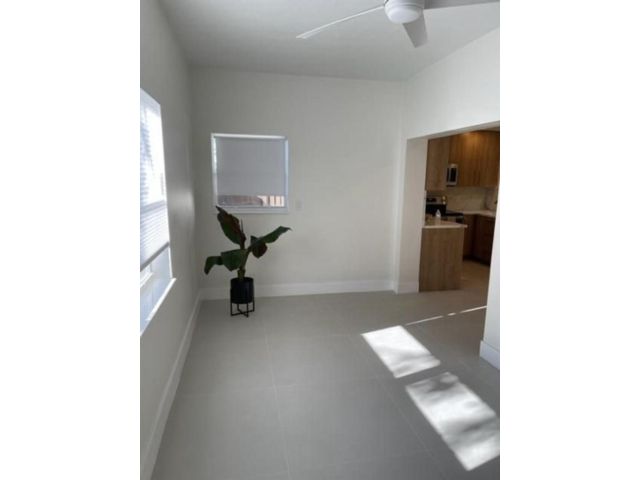 [PHOTO]