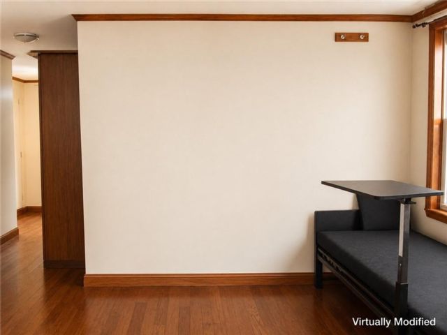 [PHOTO]