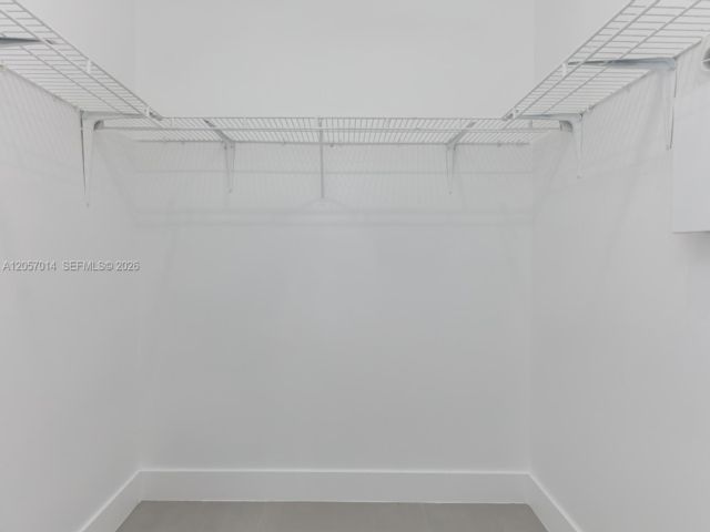 [PHOTO]