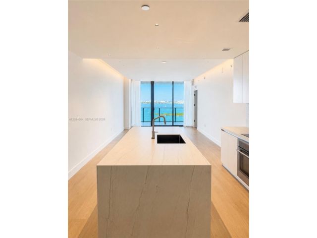  1 BR,  2.00 BTH &nbsp; style home in Miami