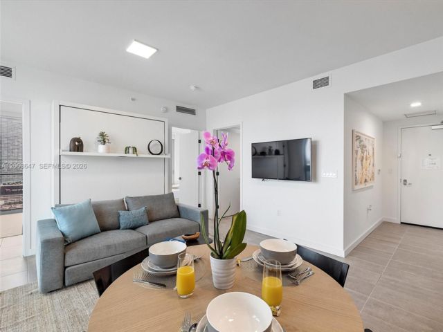  2 BR,  1.50 BTH &nbsp; style home in Miami