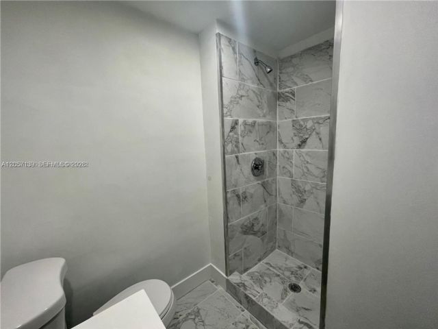 [PHOTO]