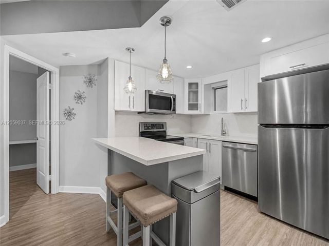 2 BR,  2.00 BTH &nbsp; style home in Medley