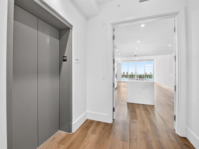 3 BR,  3.50 BTH &nbsp; style home in Lake Park