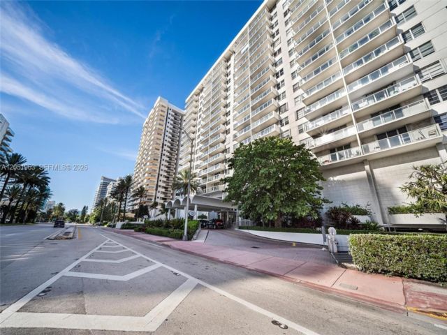 [Miami Real Estate, listing number 3346358]