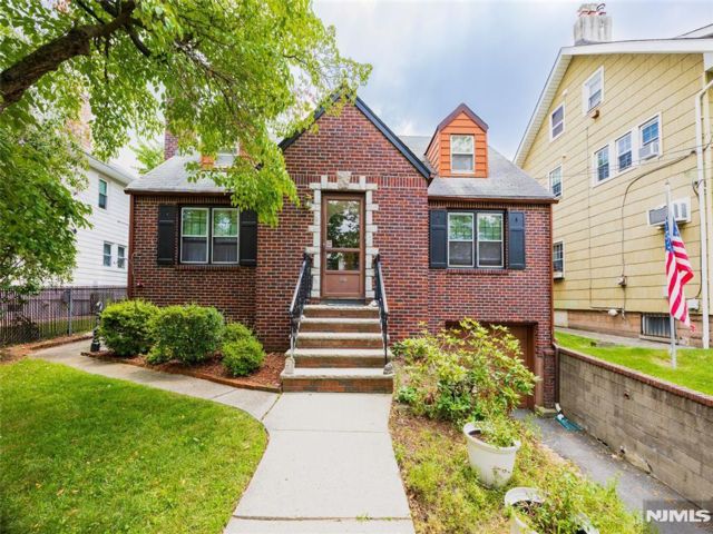  4 BR,  3.00 BTH &nbsp; style home in Rutherford