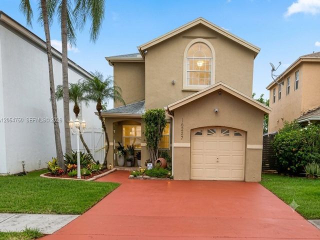  5 BR,  3.00 BTH &nbsp;Traditional style home in Miami