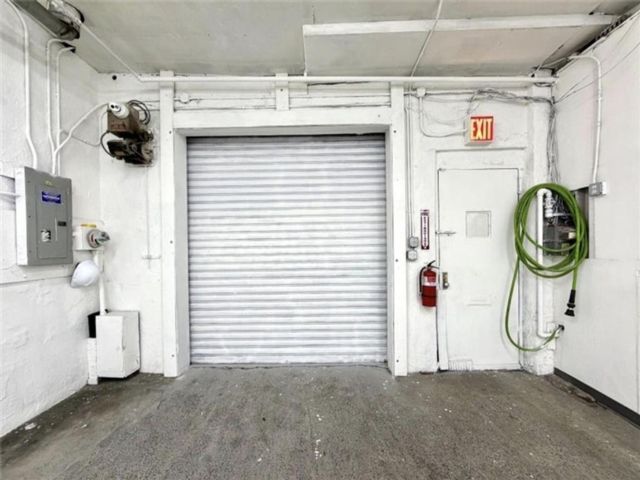Studio,  0.00 BTH &nbsp;Warehouse style home in Sunset Park