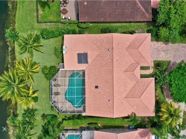  4 BR,  2.00 BTH &nbsp; style home in Coral Springs