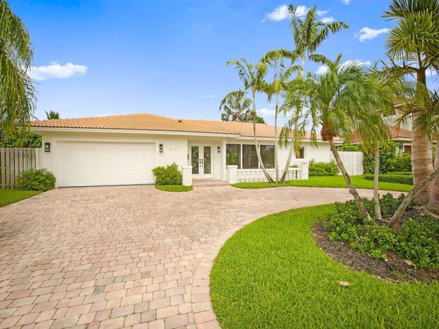  3 BR,  2.00 BTH &nbsp; style home in Lighthouse Point