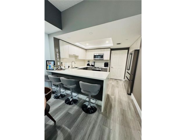  3 BR,  2.00 BTH &nbsp; style home in Medley