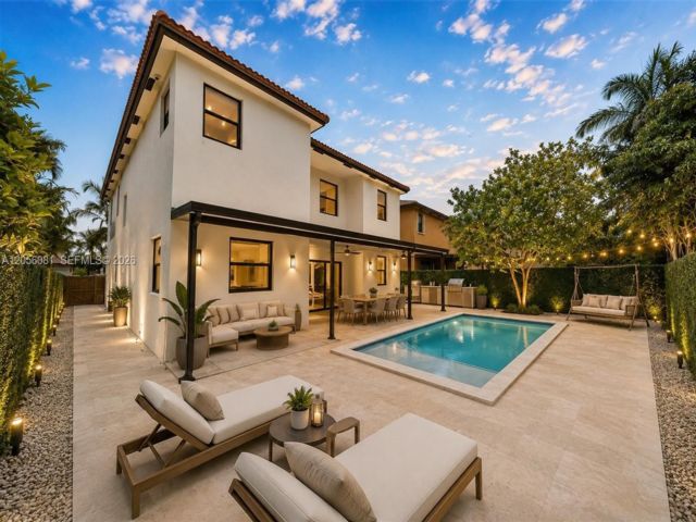  5 BR,  3.00 BTH &nbsp; style home in Homestead