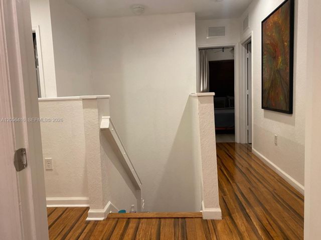 [PHOTO]