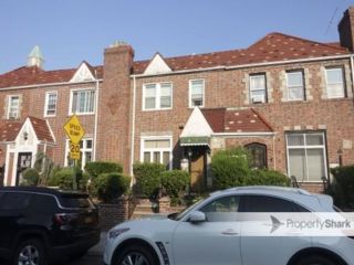  3 BR,  1.00 BTH &nbsp;Apartment style home in Springfield Gardens