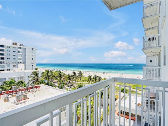  1 BR,  1.00 BTH &nbsp; style home in Carl Fisher