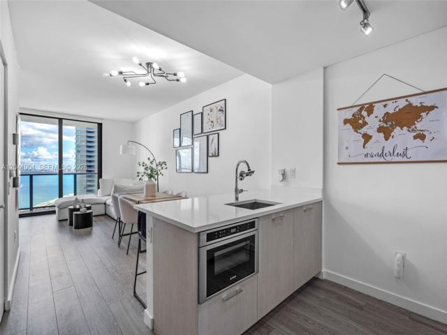  1 BR,  1.50 BTH &nbsp; style home in Miami