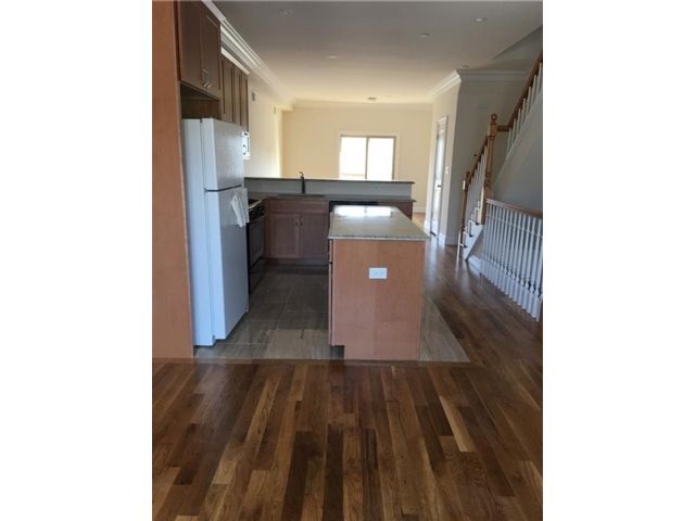  4 BR,  4.00 BTH &nbsp;Multi-family style home in Bulls Head