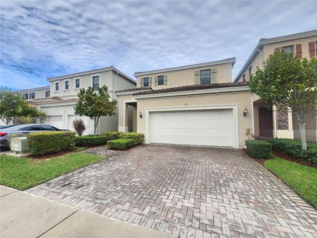  4 BR,  3.00 BTH &nbsp; style home in Miami