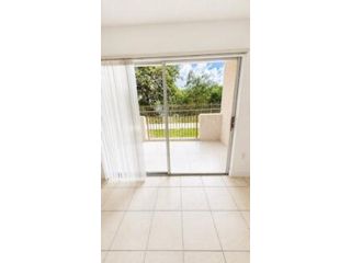 [PHOTO]