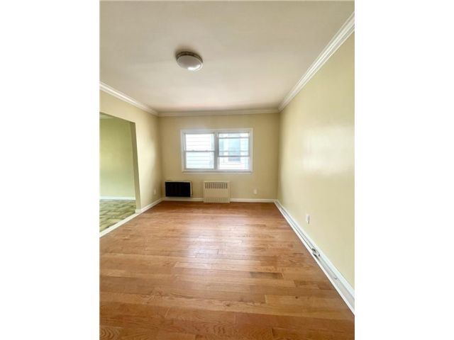  3 BR,  1.00 BTH &nbsp;Multi-family style home in Canarsie