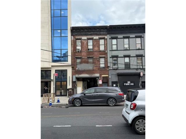 Studio,  0.00 BTH &nbsp;Mixed use style home in Sunset Park