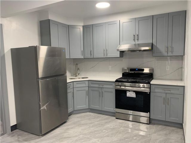  4 BR,  3.00 BTH &nbsp;Multi-family style home in Bay Ridge