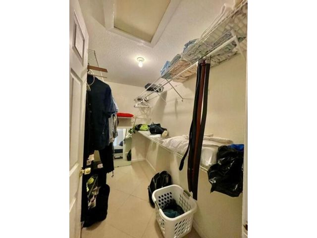 [PHOTO]