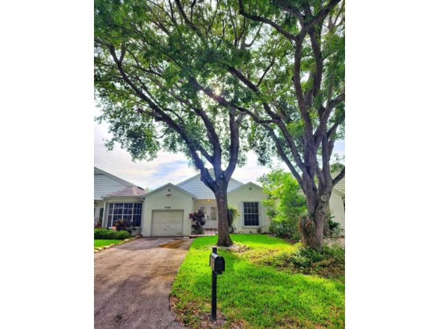 3 BR,  2.00 BTH &nbsp; style home in Boynton Beach