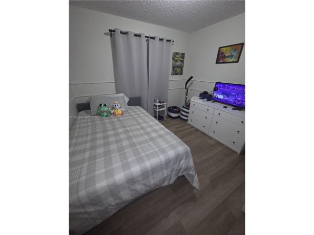 [PHOTO]