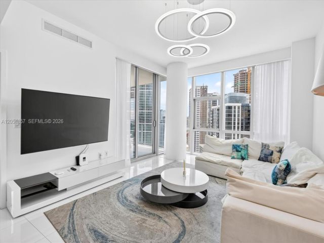 [Miami Real Estate, listing number 3346686]