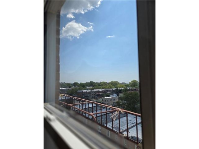 [PHOTO]