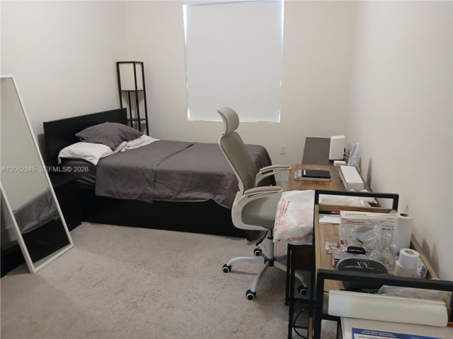 [PHOTO]