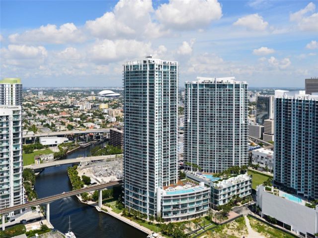  2 BR,  2.50 BTH &nbsp; style home in Miami