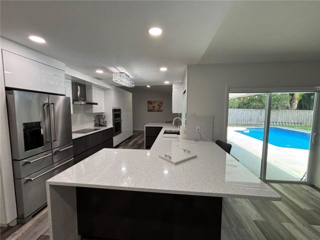  3 BR,  3.00 BTH &nbsp; style home in Davie