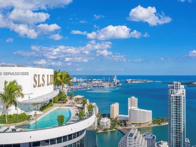  1 BR,  2.00 BTH &nbsp; style home in Miami