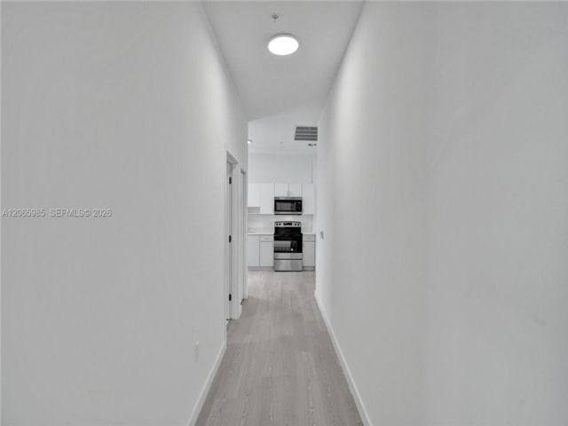 [PHOTO]