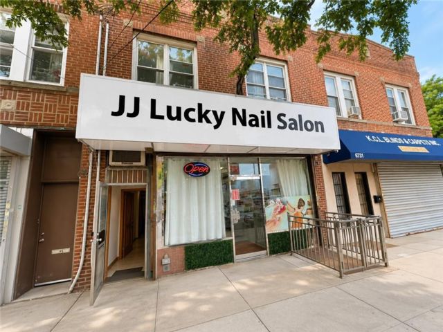 Studio,  0.00 BTH &nbsp;Mixed use style home in Dyker Heights