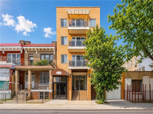  1 BR,  1.00 BTH &nbsp;Condominium style home in Sunset Park