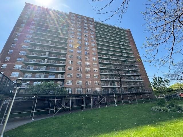  2 BR,  1.00 BTH &nbsp;Co-op style home in Bensonhurst